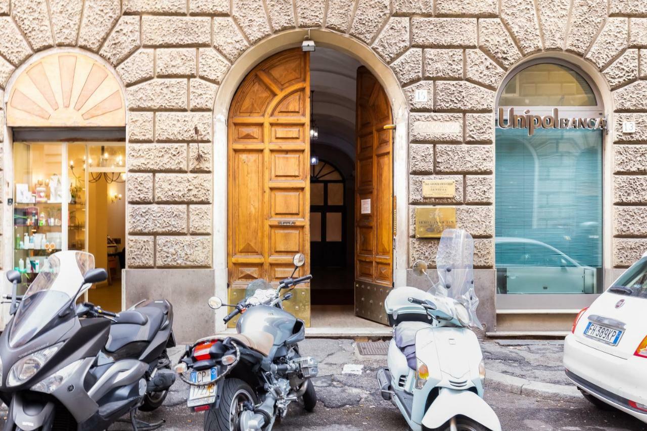 Repubblica Exclusive Rome